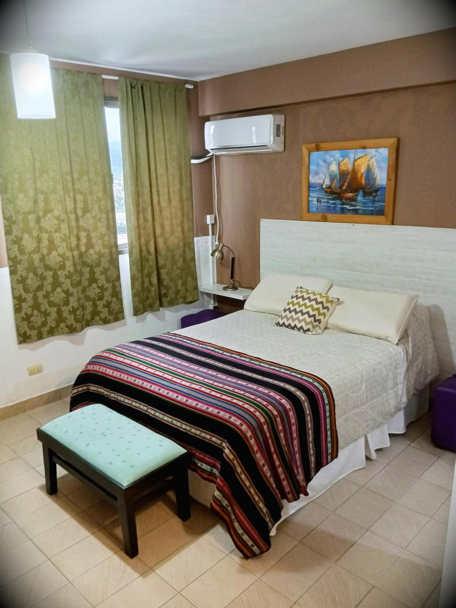 Apartotel Office Central Сан-Сальвадор-де-Жужуй Экстерьер фото
