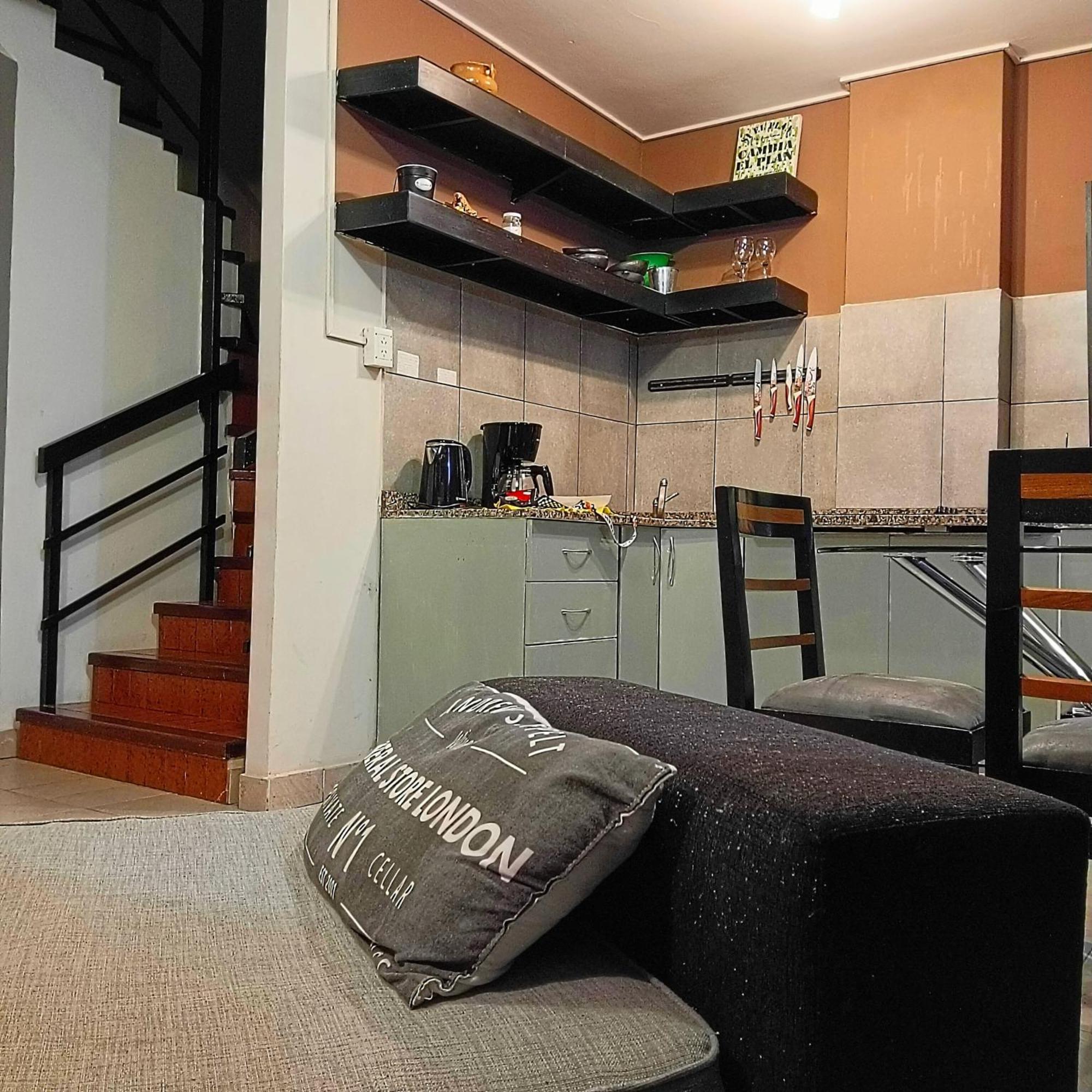 Apartotel Office Central Сан-Сальвадор-де-Жужуй Экстерьер фото